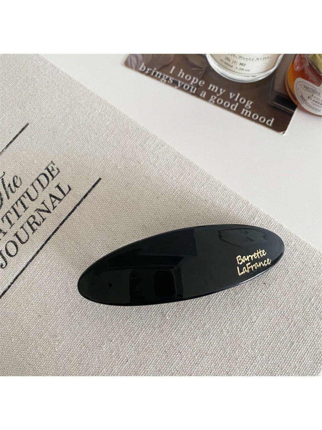 Beau - Brown Oval Hair Clip