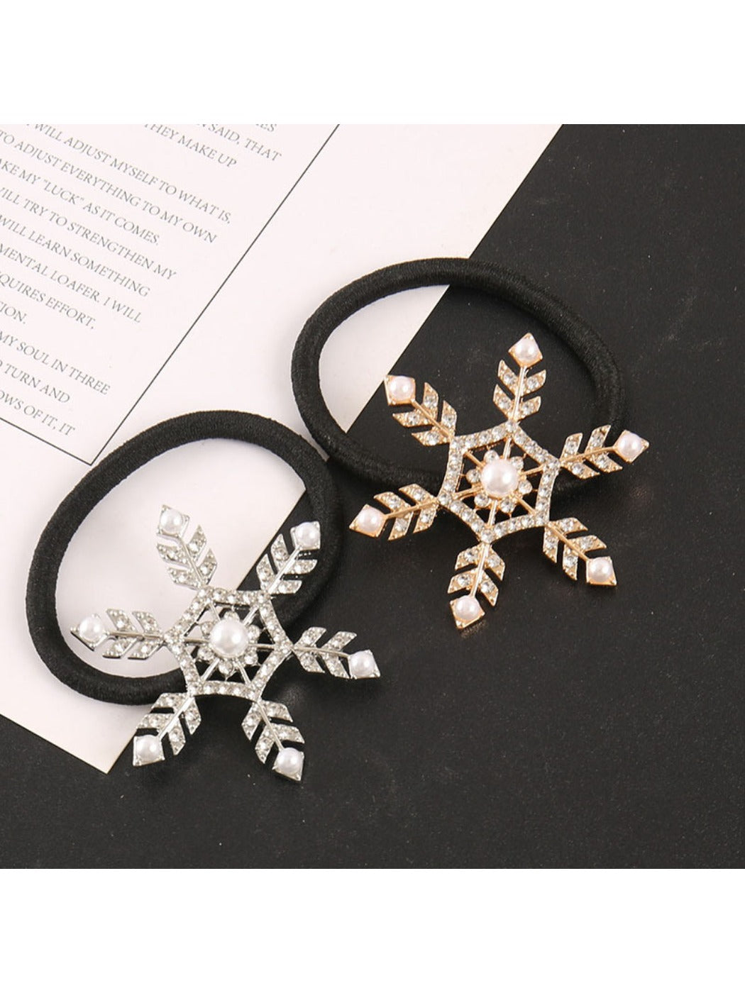 Gifty - Vintage Snowflake Hair Tie