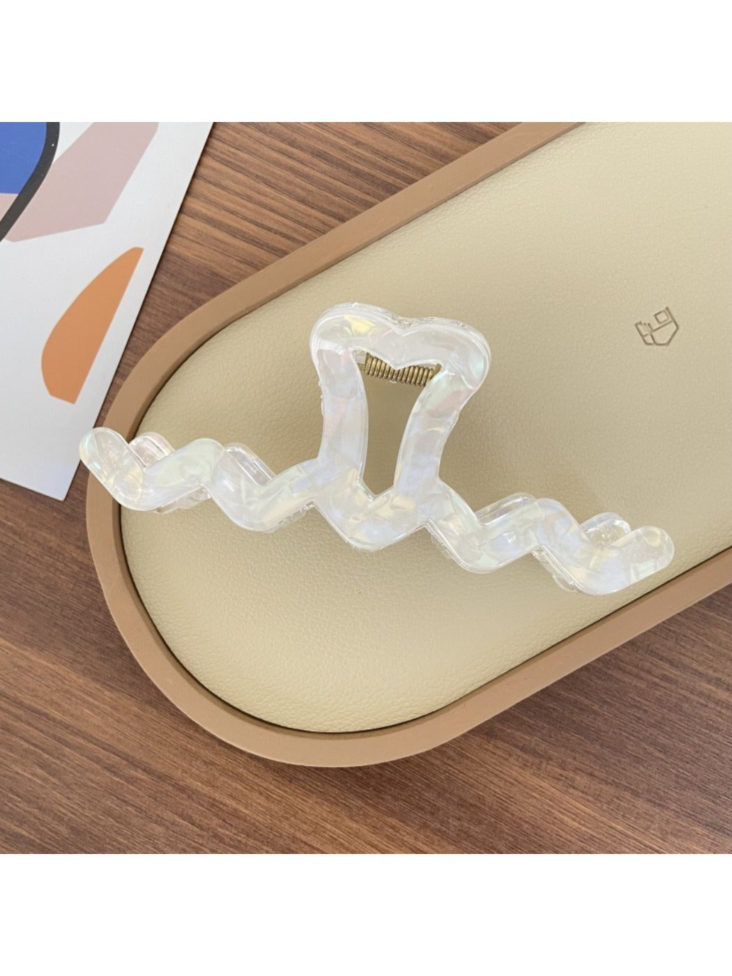 Beau - Elegant Attractive Acetate Hair Clip