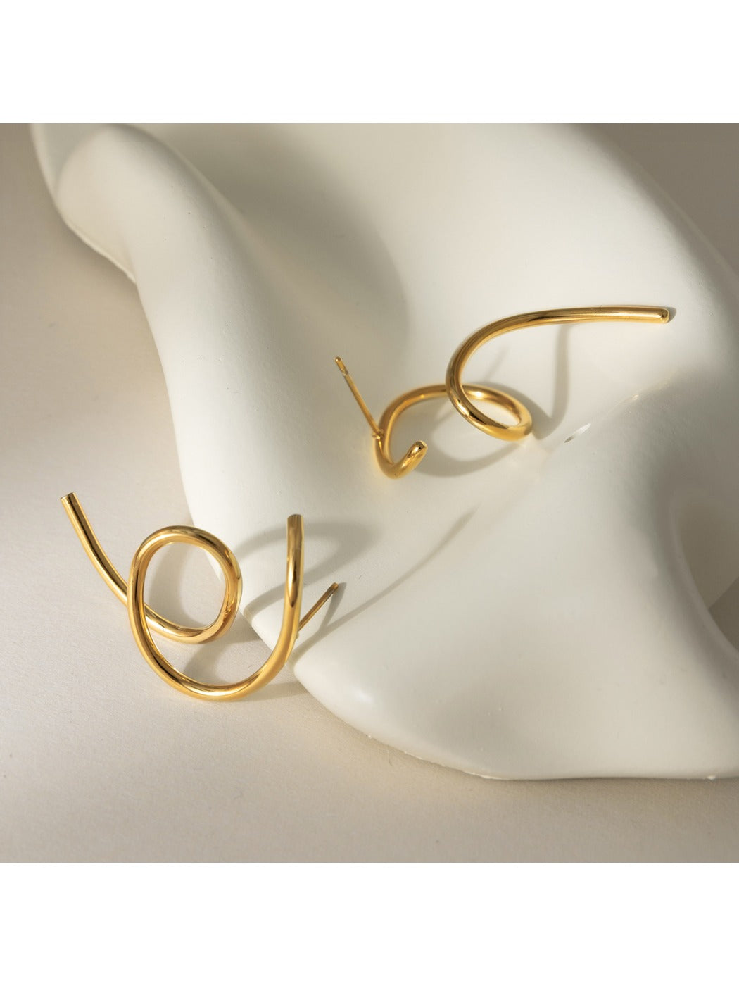Earedge - Wrapped Organic Line Earrings