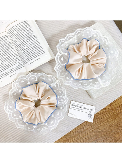 Gifty - Love Lace Edge Hair Loop