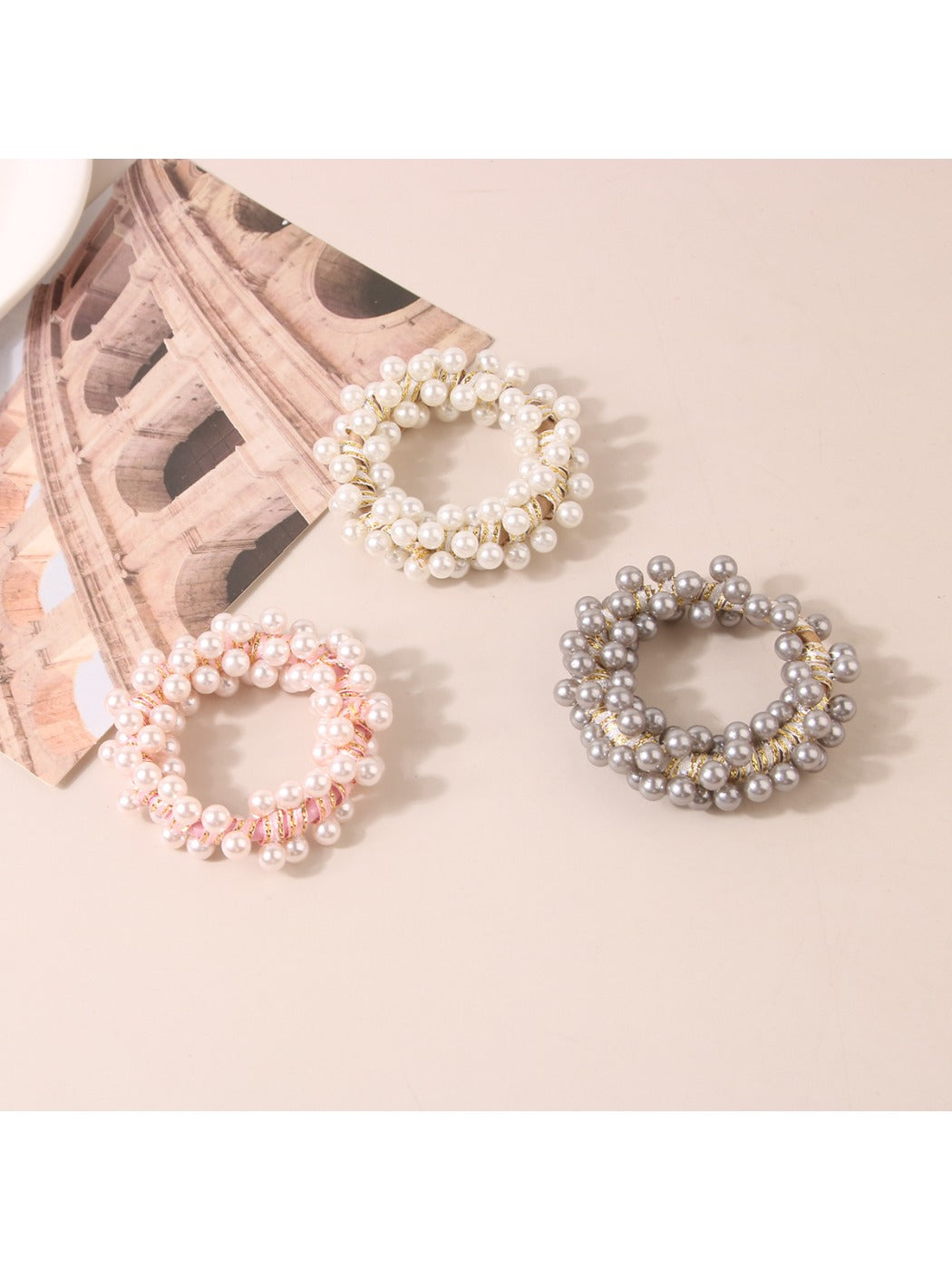 Gifty - Sweet Beaded Hair Tie