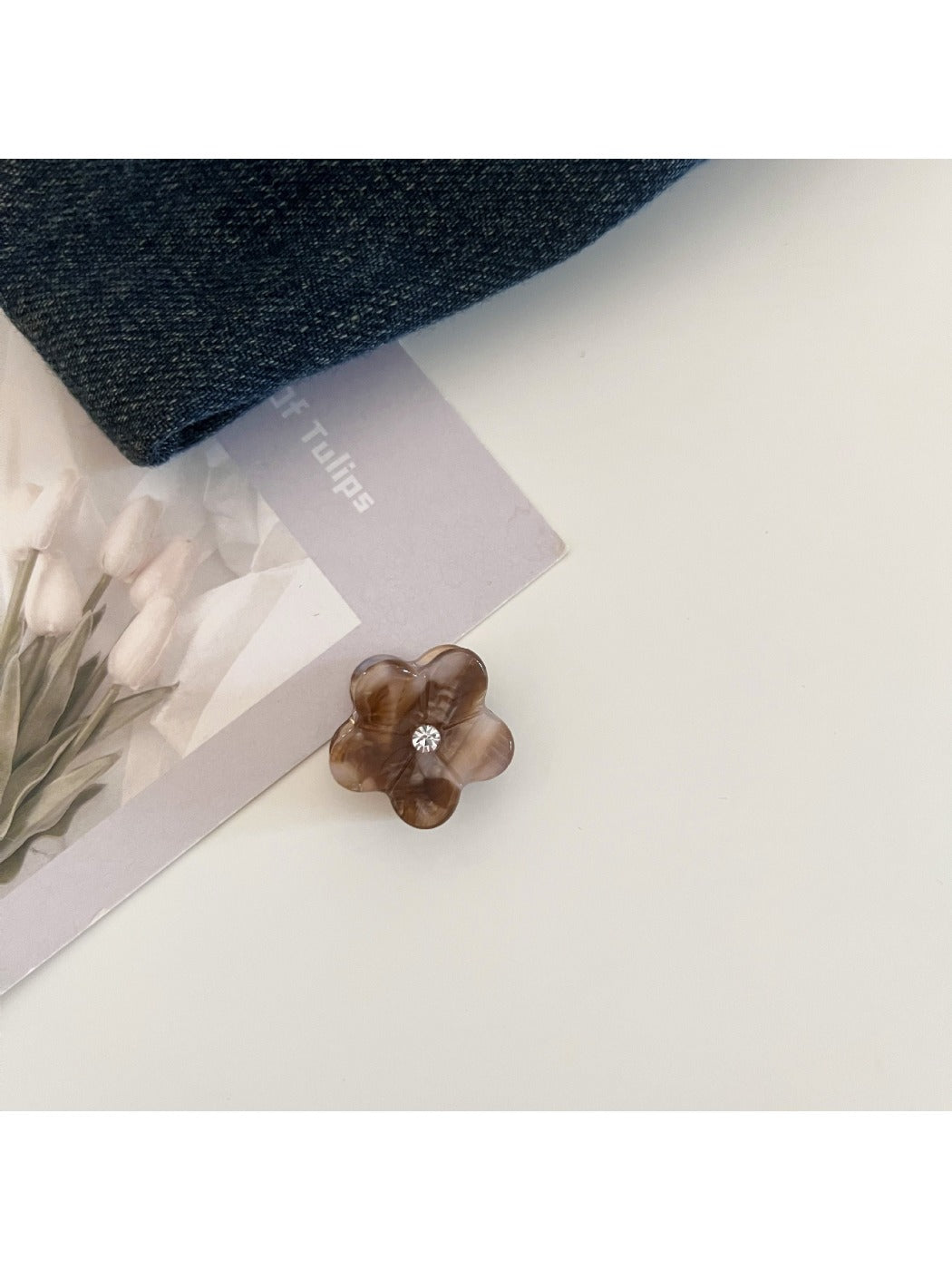 Beau - Mini Flower Shaped Hair Claw Clip