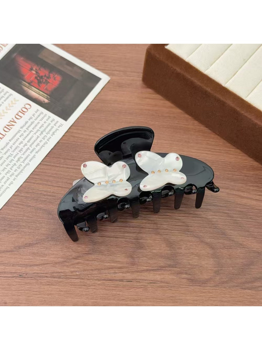 Beau - Minimalist Semi Circular Hair Claw Clip