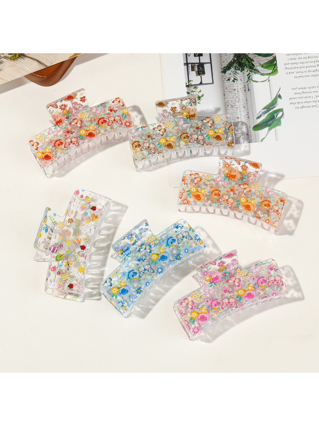 Beau - Minimalist Floral Hair Claw Clips