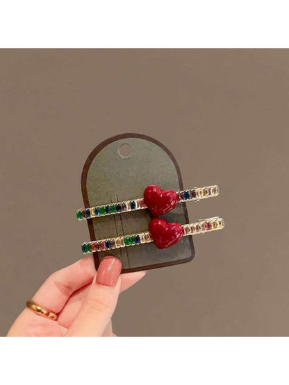 Beau - Delicate Heart-Shaped Hair Clip