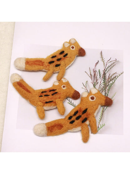 Feltery - Cute cartoon fox brooch pin