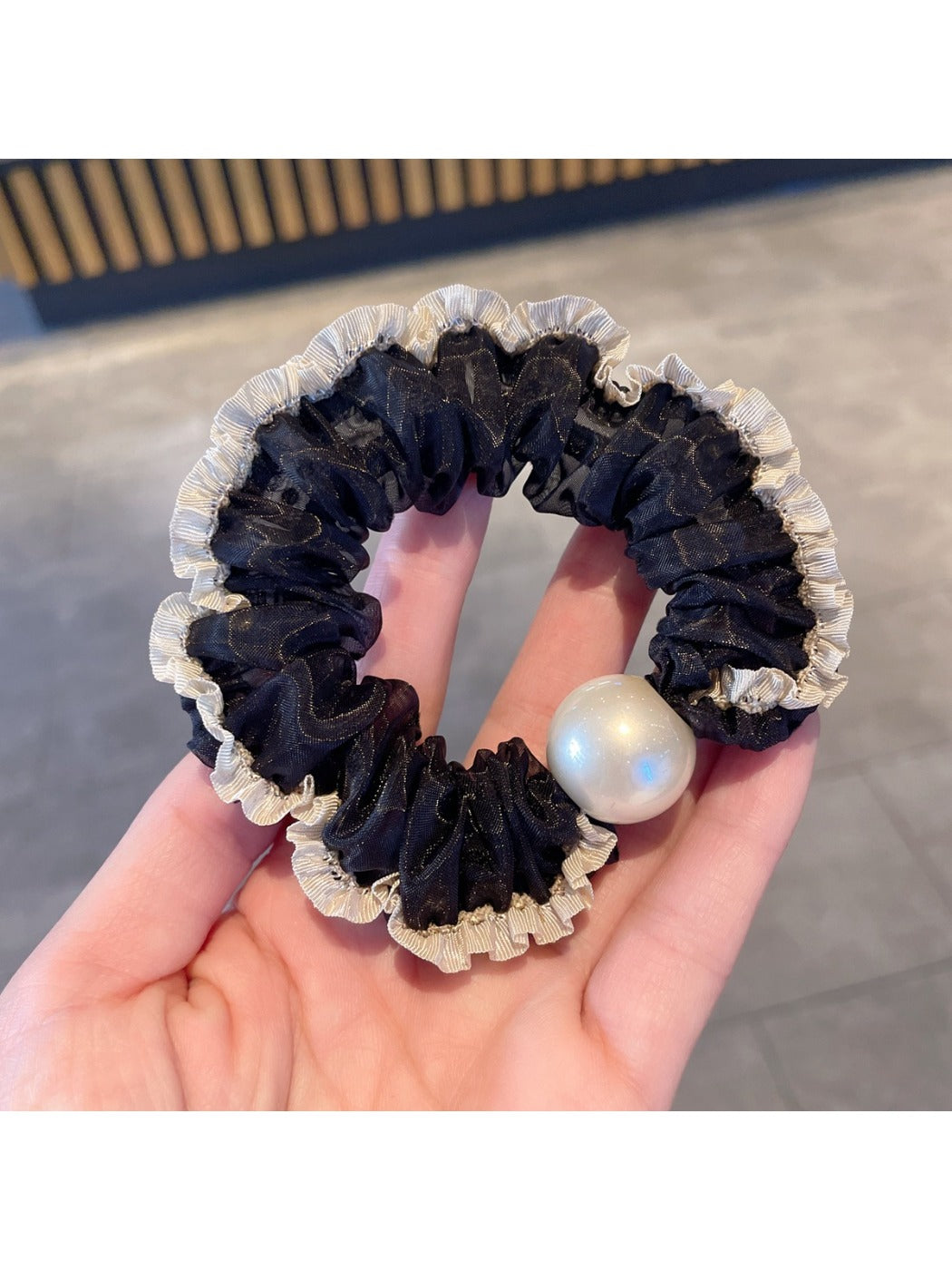 Gifty - Ruffled Mini Polka Dot Scrunchie
