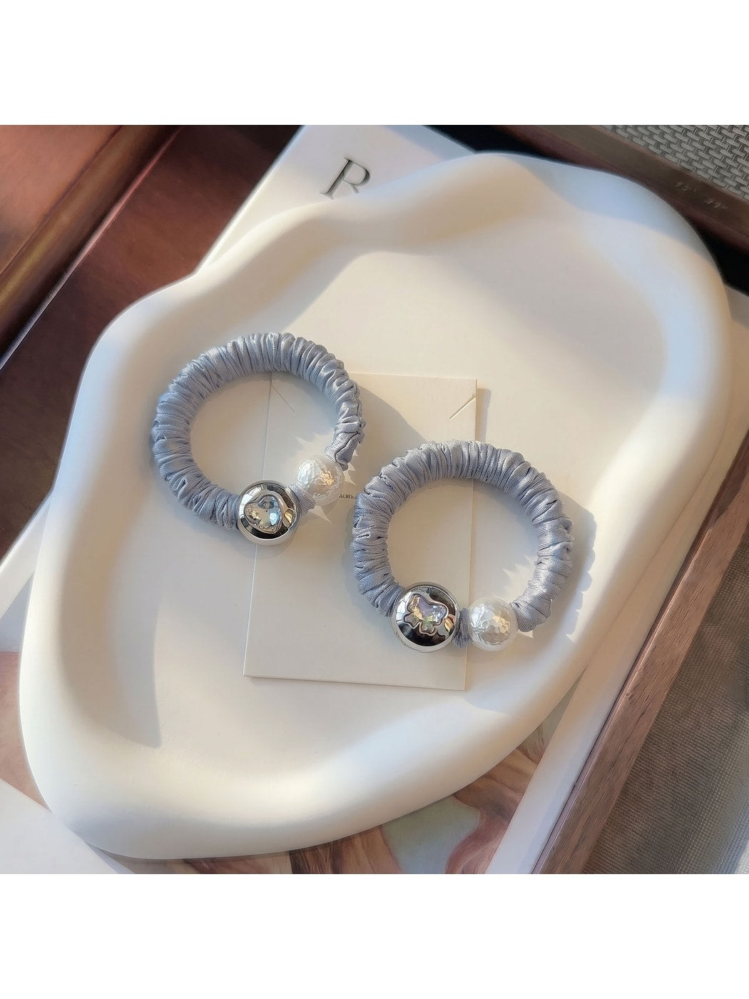 Gifty - Decorative Elastic Star Charm Hair Tie
