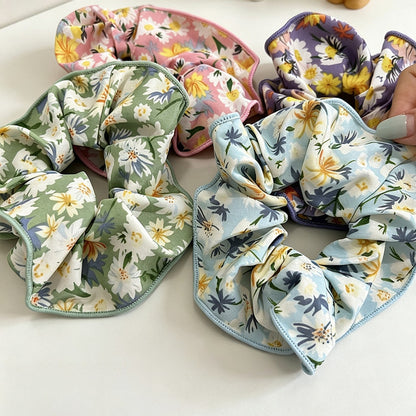 Gifty - Elegant Floral Print Polyester Scrunchie