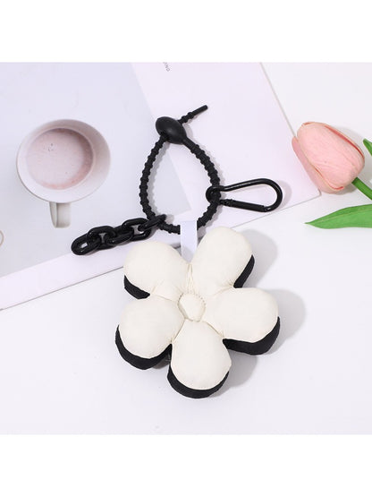 Keypus - Two-Tone Five-Petal Flower Keychain