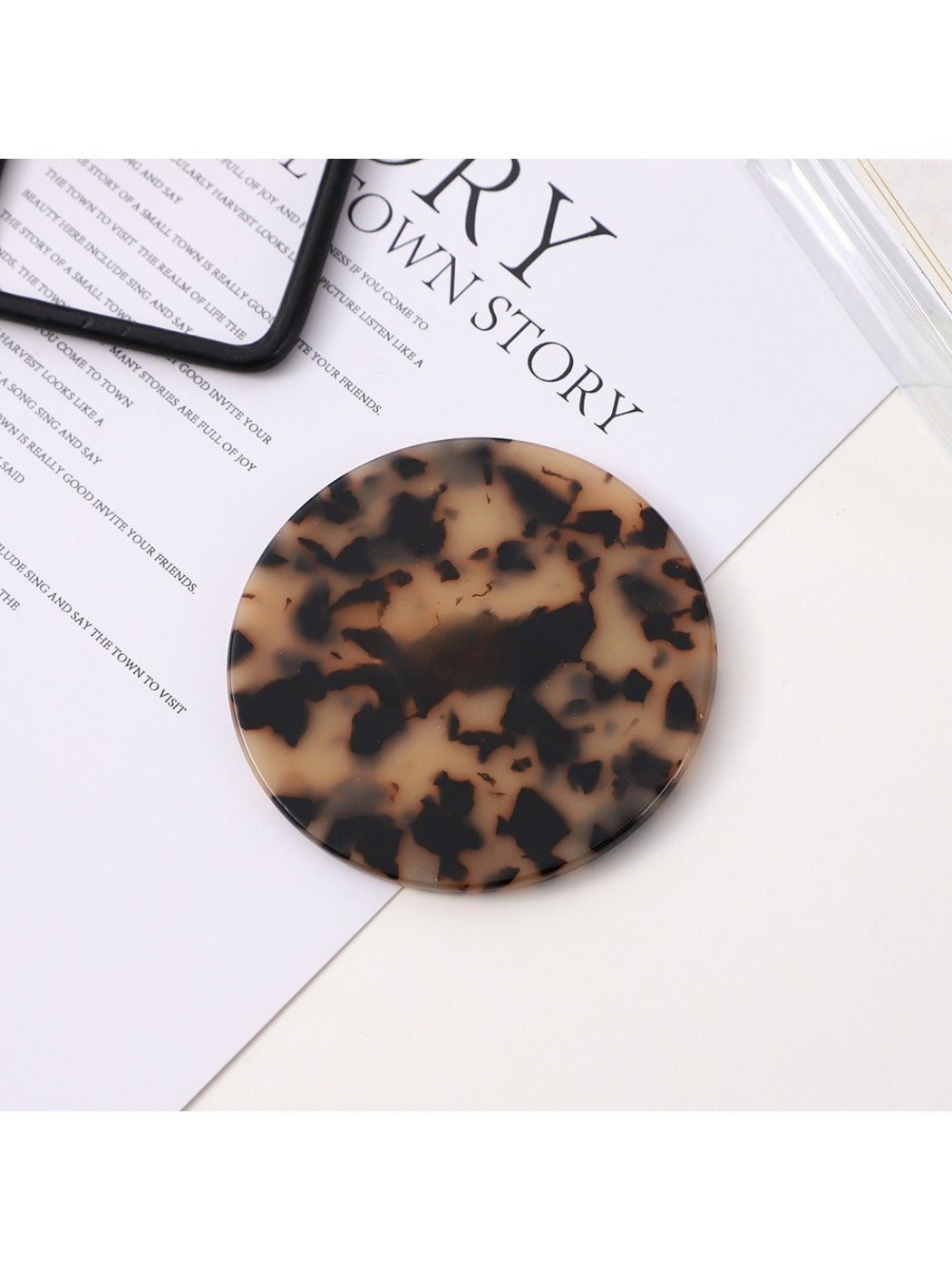 Mirroray - Multi Hued Round Compact Mirror