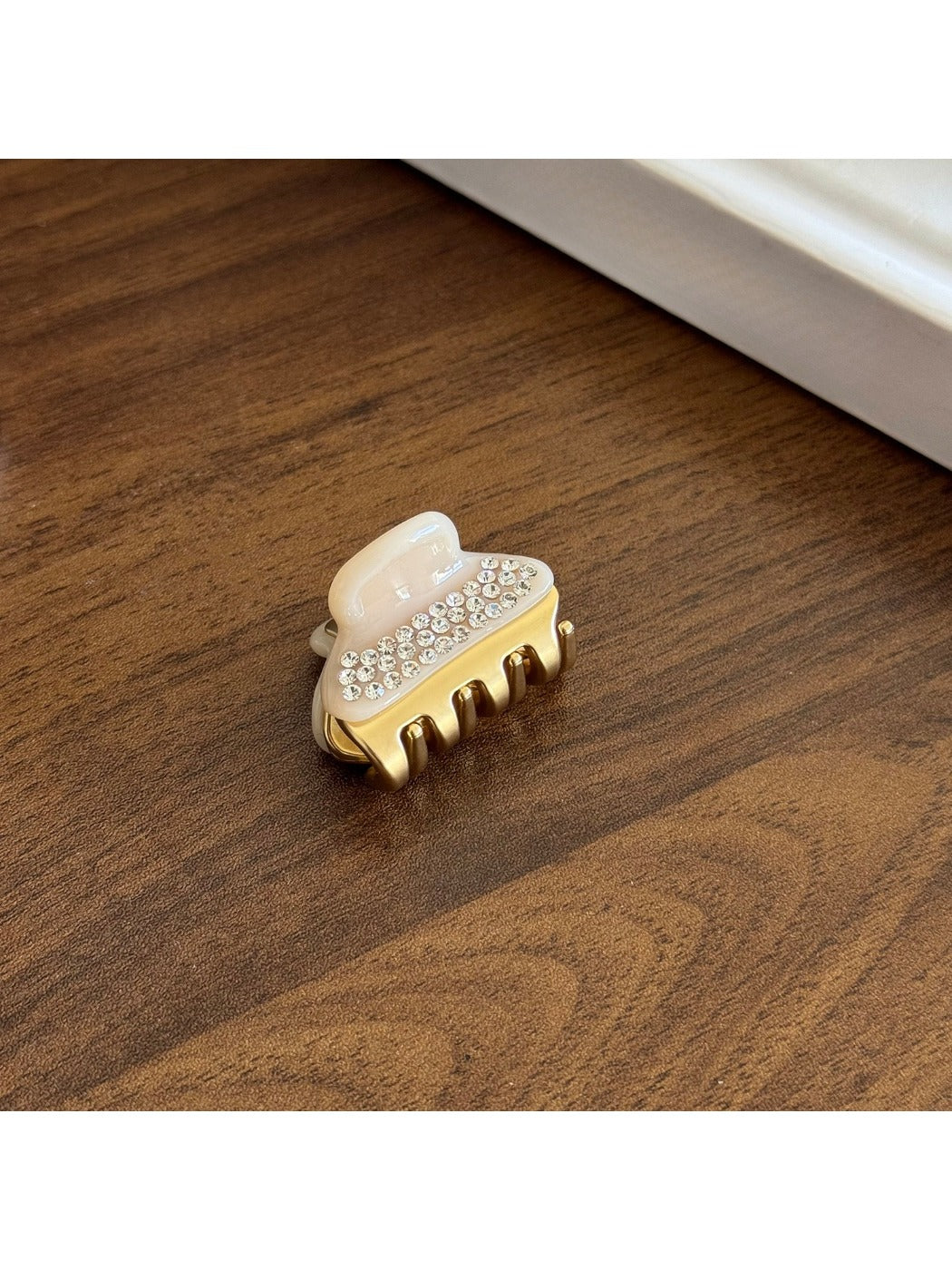 Beau - Premium Multi-Color Hair Clip
