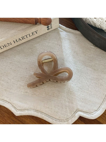 Beau - Elegant Solid Color Curved Claw Clip