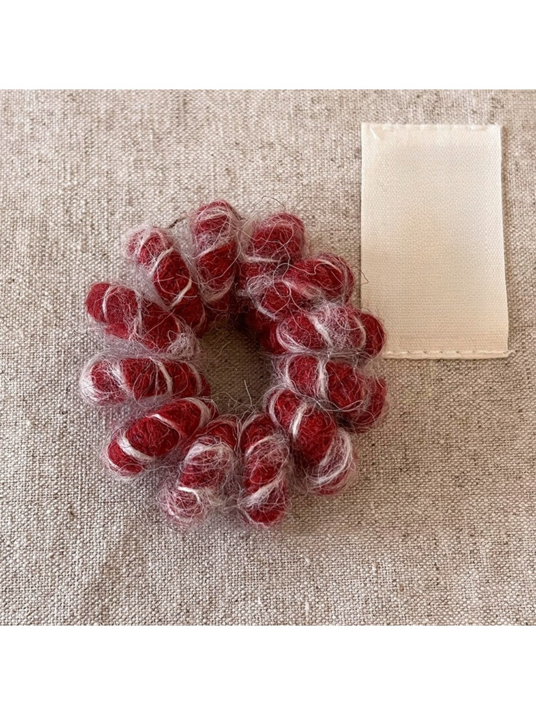 Gifty - Plush Telephone Line Hair Ring