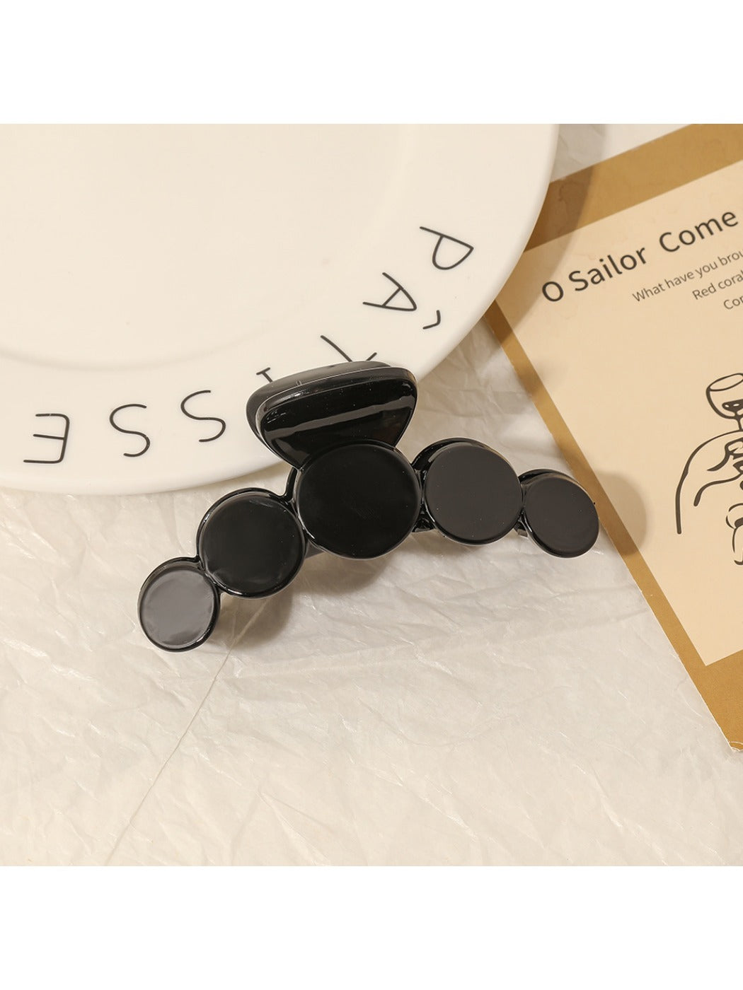 Beau - Elegant Five Circle Claw Clip