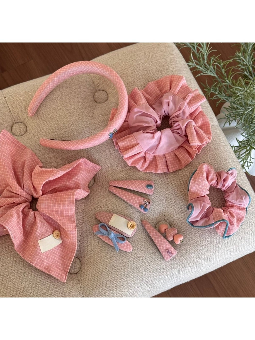 Gifty - Pink Plaid Scrunchie Hair Clip and Headband