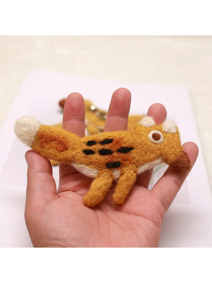 Feltery - Cute cartoon fox brooch pin