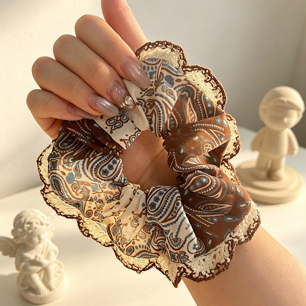 Gifty - Vintage Brown Print Lace Edge Scrunchie