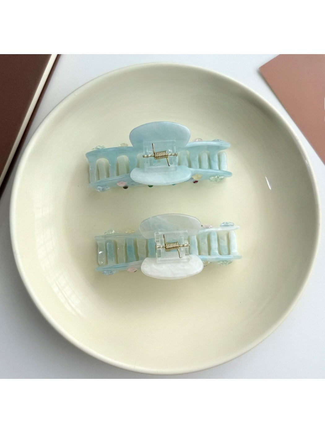 Beau - Cute Starfish Hair Claw Clip