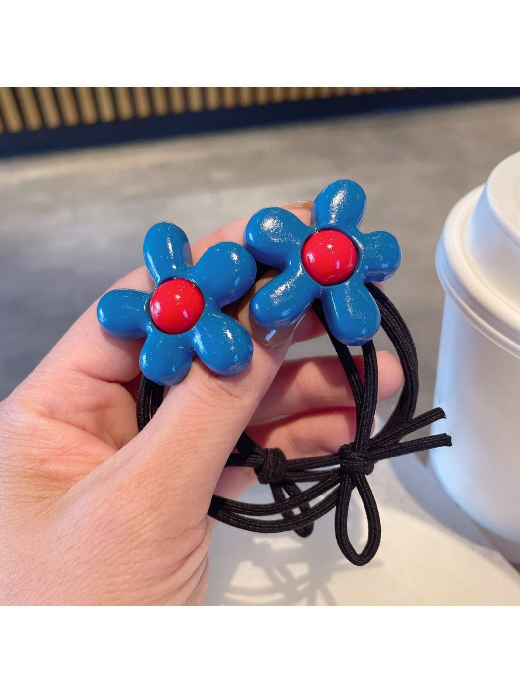 Gifty - Blue Flower Hair Tie