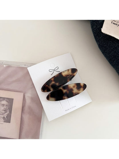 Beau - Vintage Inspired Oval Shaped Hair Clip