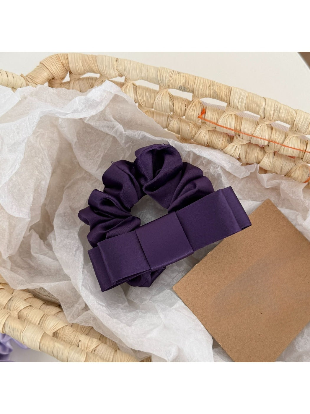 Gifty - Bow Detail Satin Scrunchie