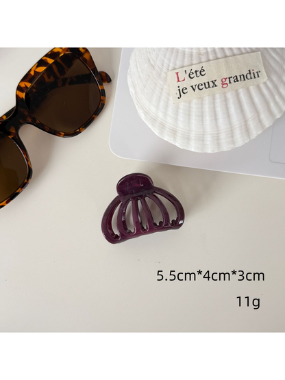 Beau - Marbled Glossy Plastic Hair Claw Clip
