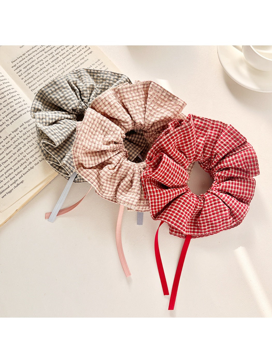 Gifty - Plaid Scrunchie Hair Tie for Women