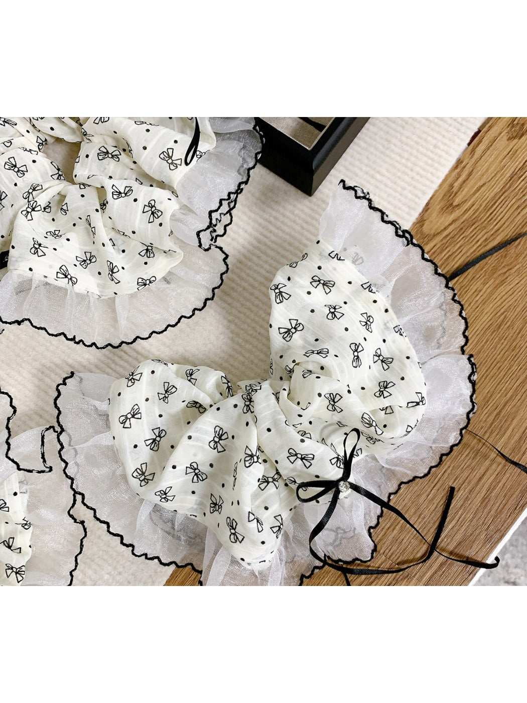 Gifty - Elegant Bow Pattern Scrunchies for Women Lace