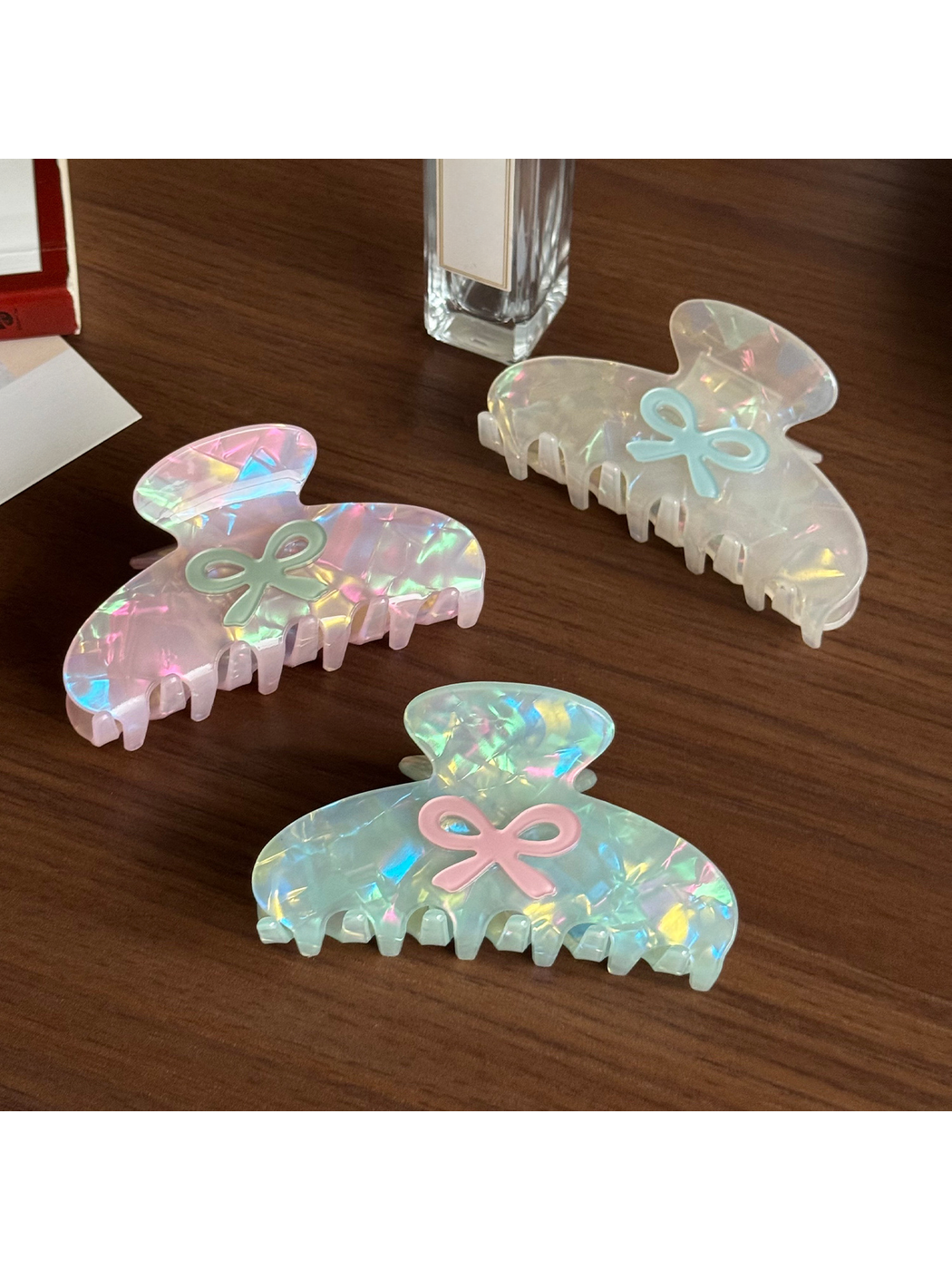 Beau - Iridescent Bow Acetate Claw Hair Clip