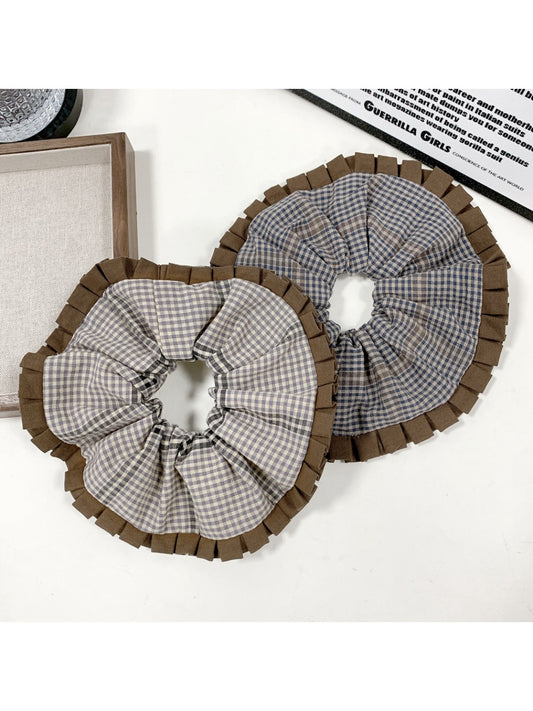 Gifty - Retro Preppy Plaid Scrunchie