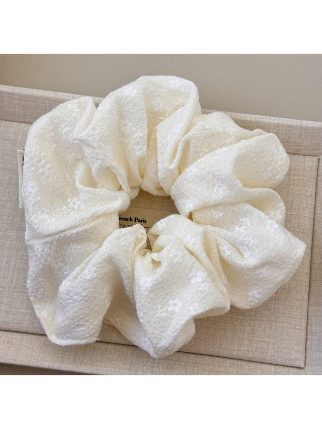 Gifty - Floral Printed Hair Scrunchies