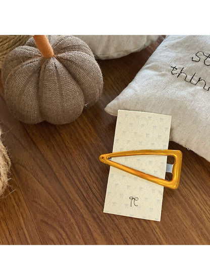 Beau - Minimalist Solid Color Hair Clip