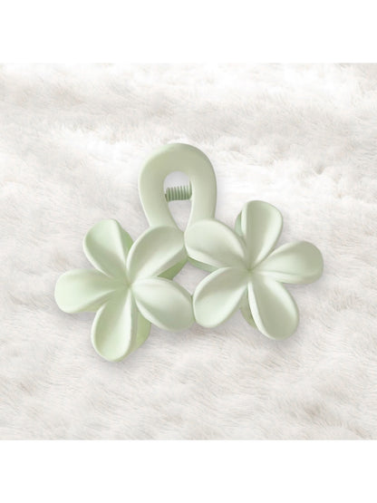 Beau - Matte Petal Design Floral Hair Claw Clip