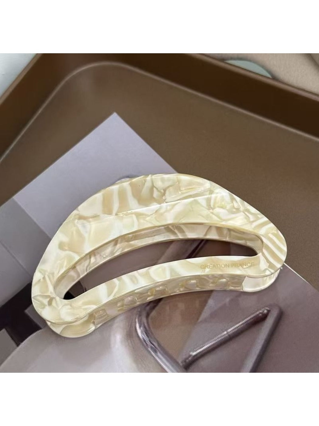 Beau - Retro Semi Circular Acetate Hair Clip