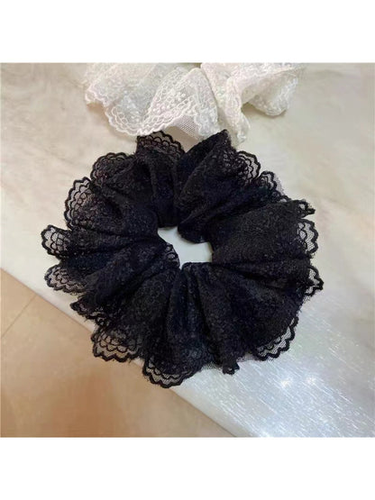 Gifty - Vintage Lace-Embellished Scrunchie