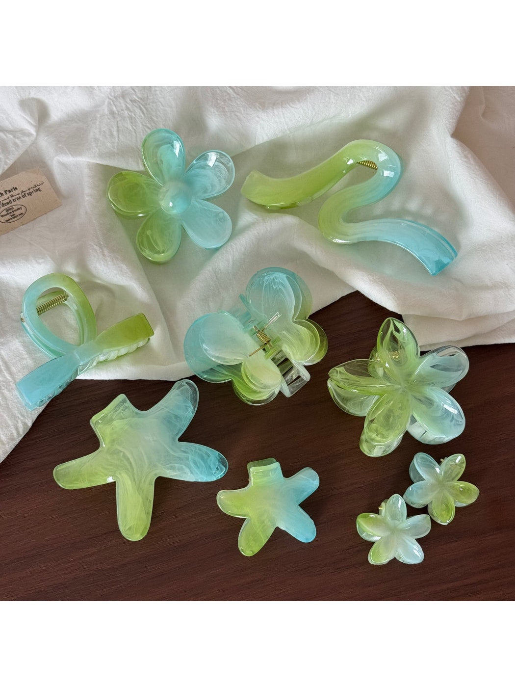 Beau - Glossy Jelly Finish Flower Star Claw Clip