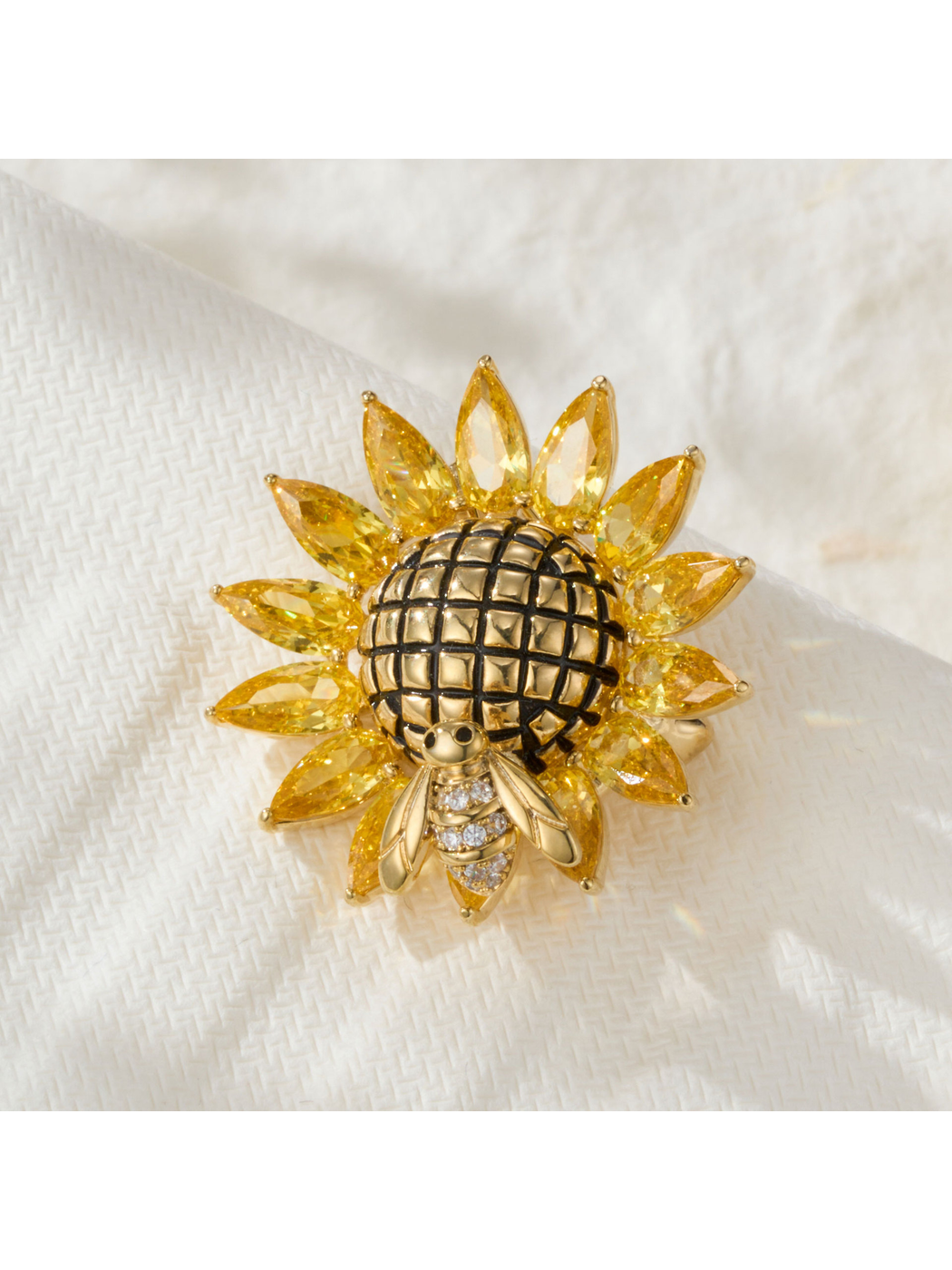 Brovia - Textured Sunflower Alloy Fashion Brooch