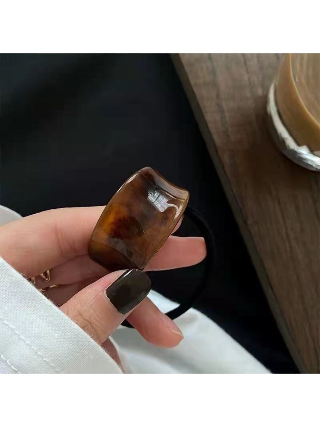 Gifty - Elegant Curved Accent Hair Tie