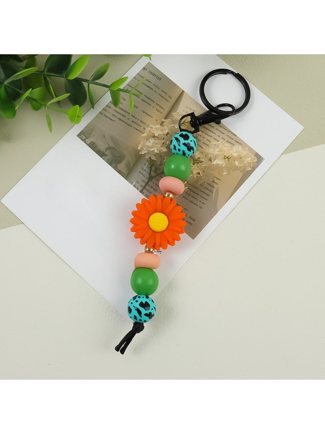 Keypus - Pretty Silicone Daisy Keychain