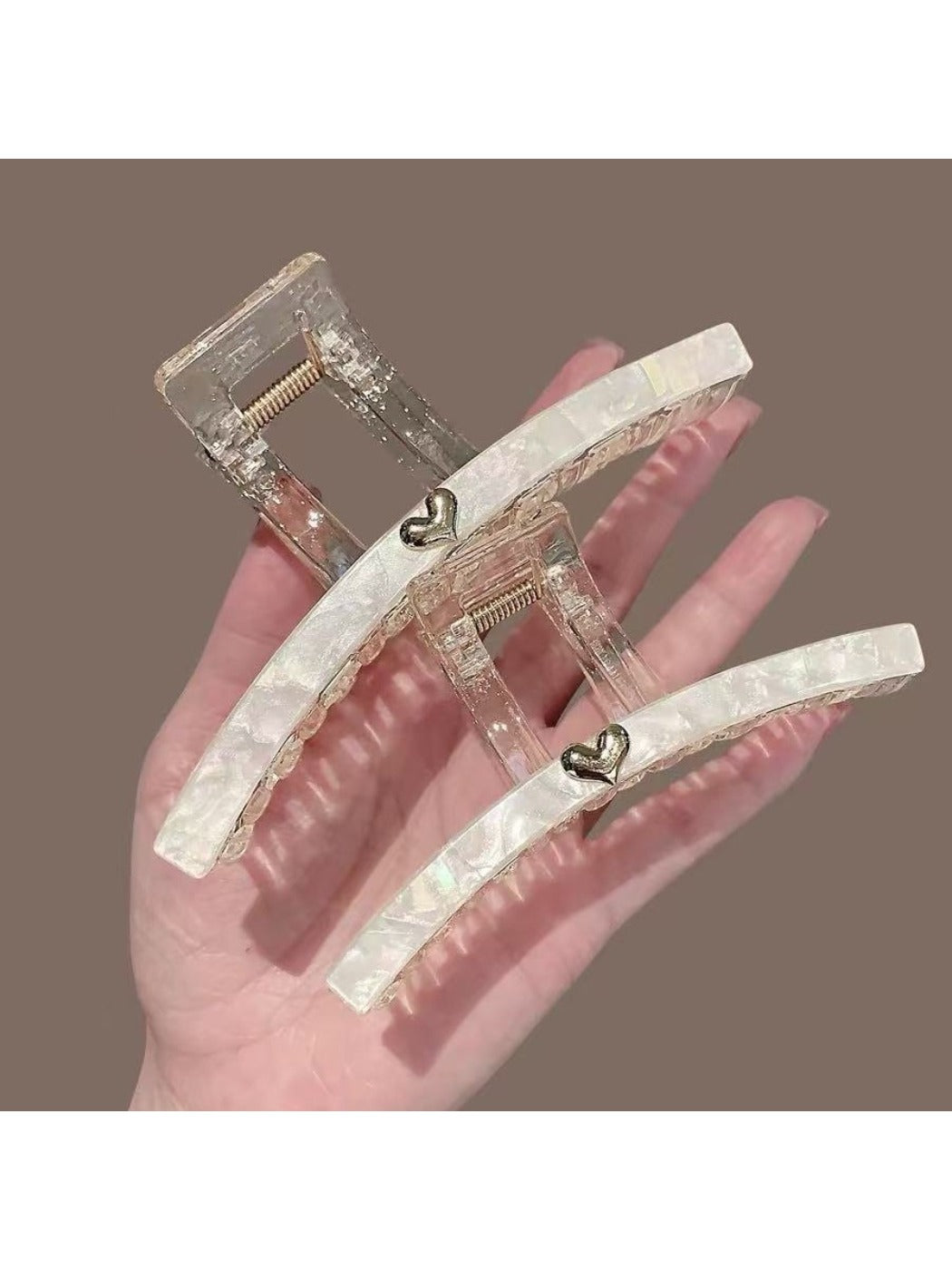Beau - PVC Heart Detail Bar Style Claw Clip