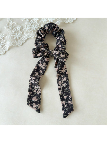 Gifty - Spring Inspired Bow Scrunchie