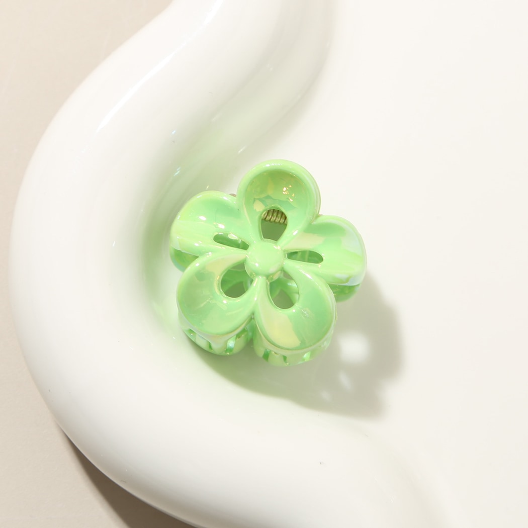 Beau - Glossy Petal Openwork PS Flower Claw Clip
