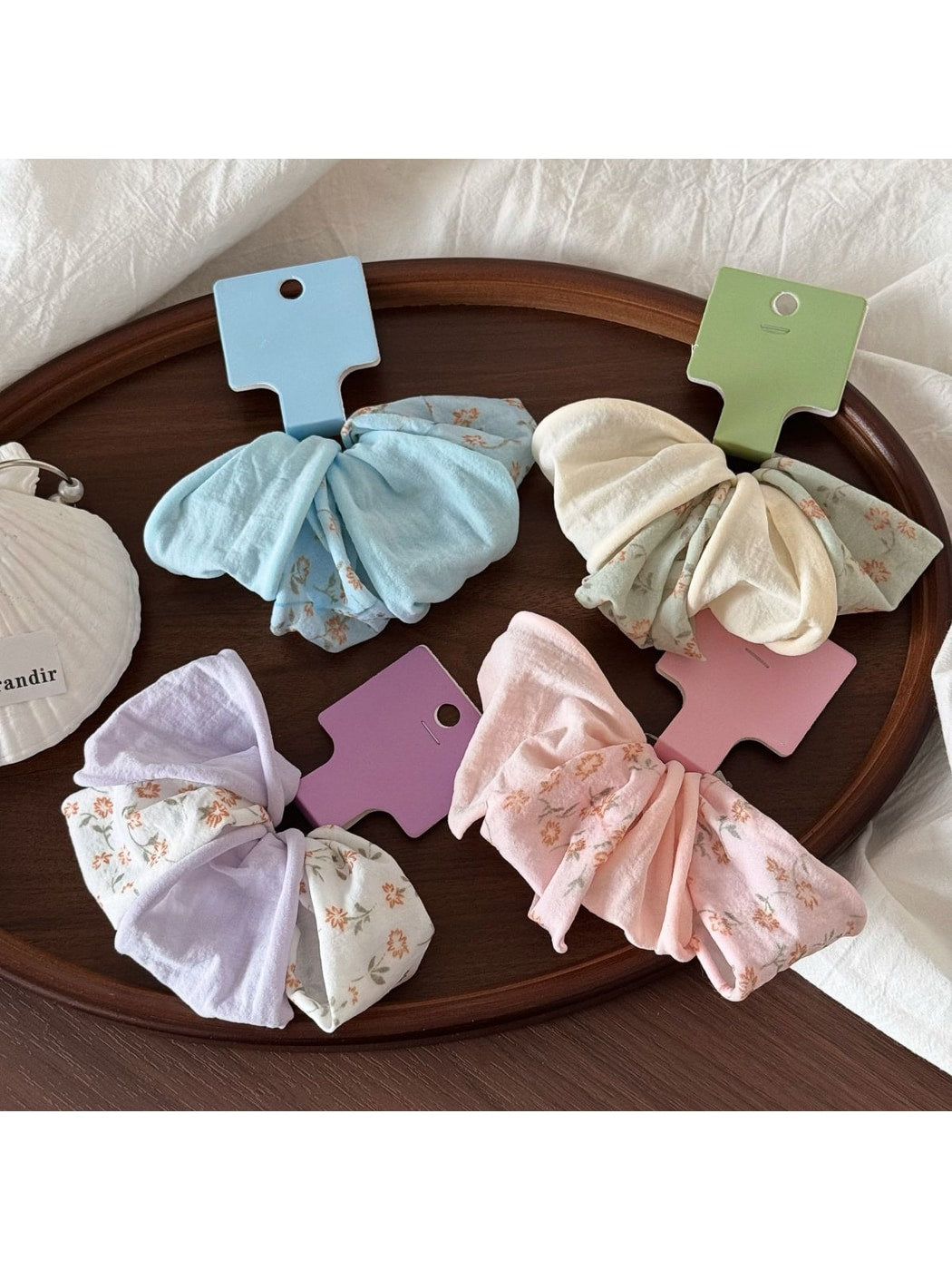 Gifty - Fresh Style Wide Floral Print Hair Scrunchie