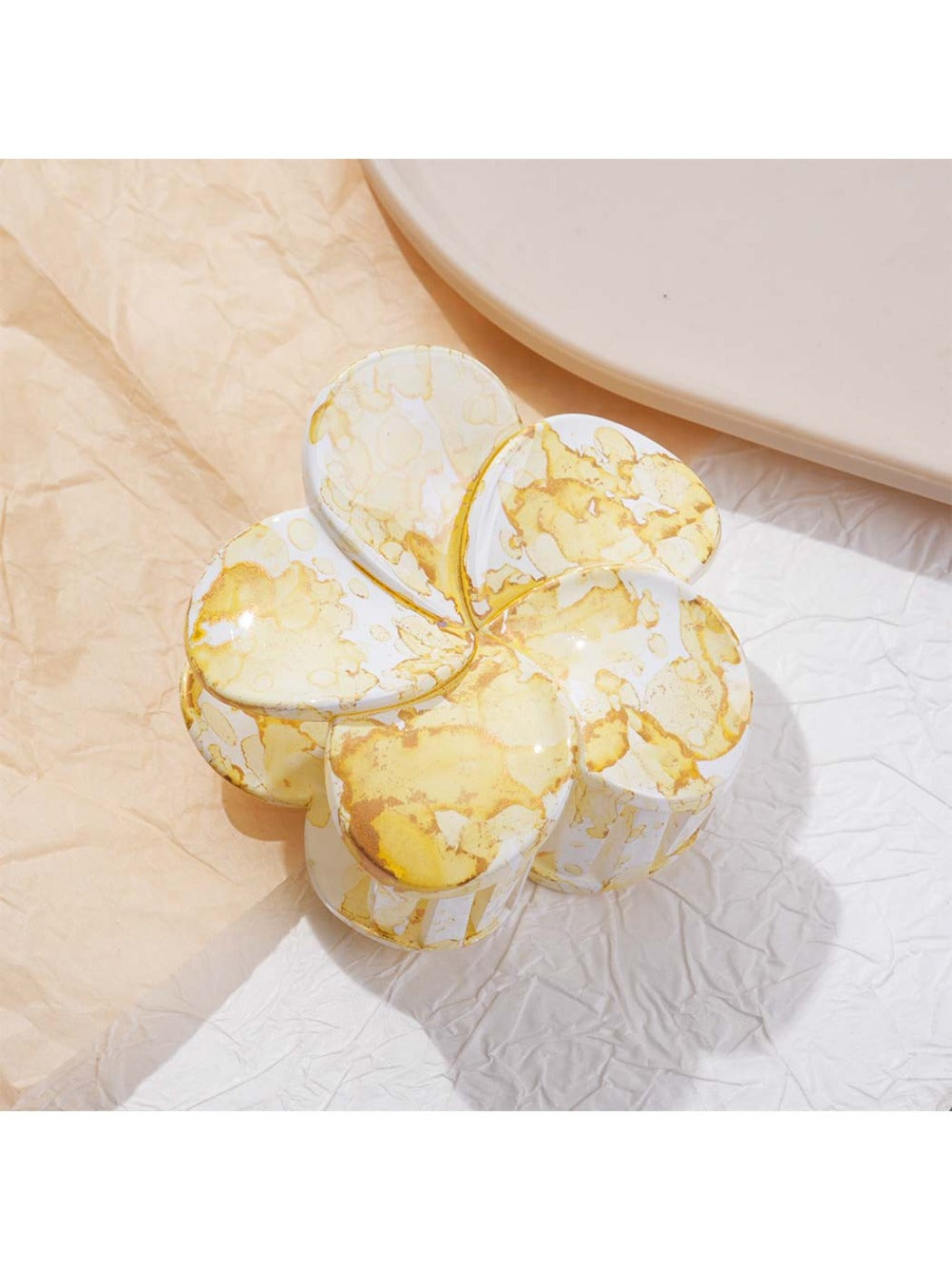 Beau - Flower Shaped Trendy Hair Clip