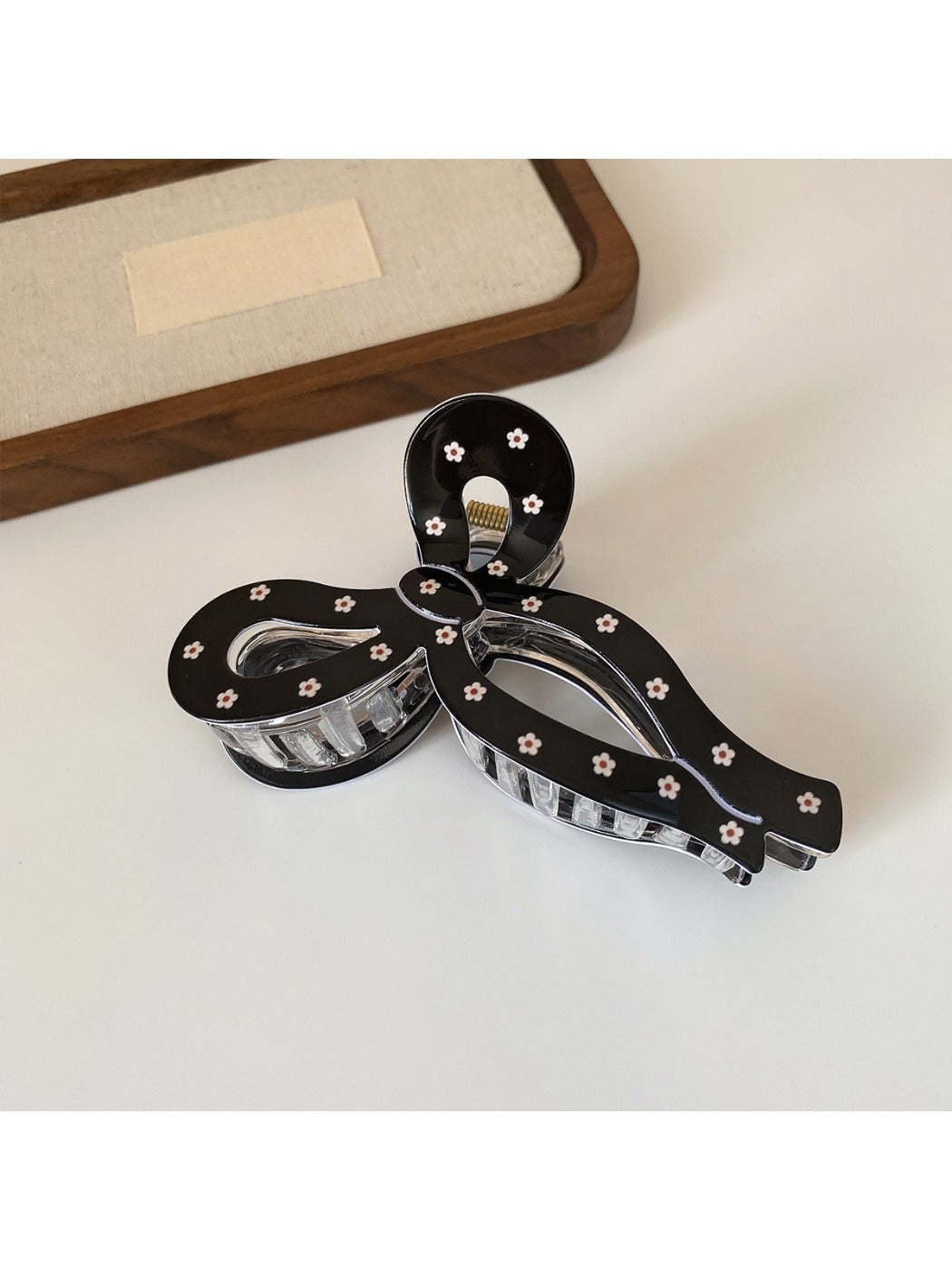 Beau - Chic Bow Claw Clip