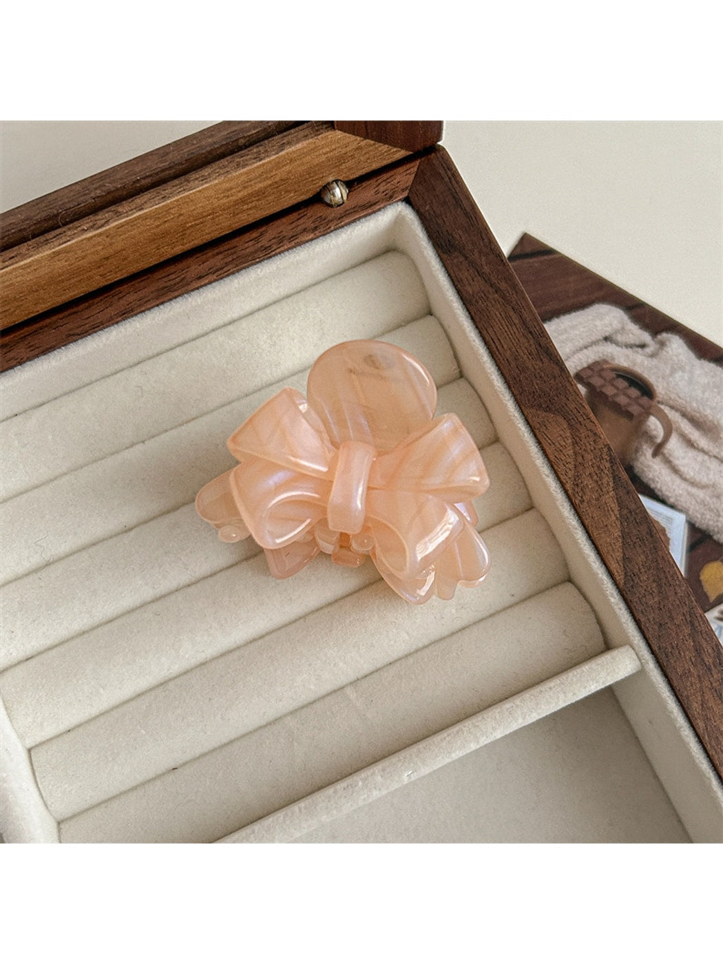 Beau - Glossy Bow Shape Acetate Fiber Claw Clip