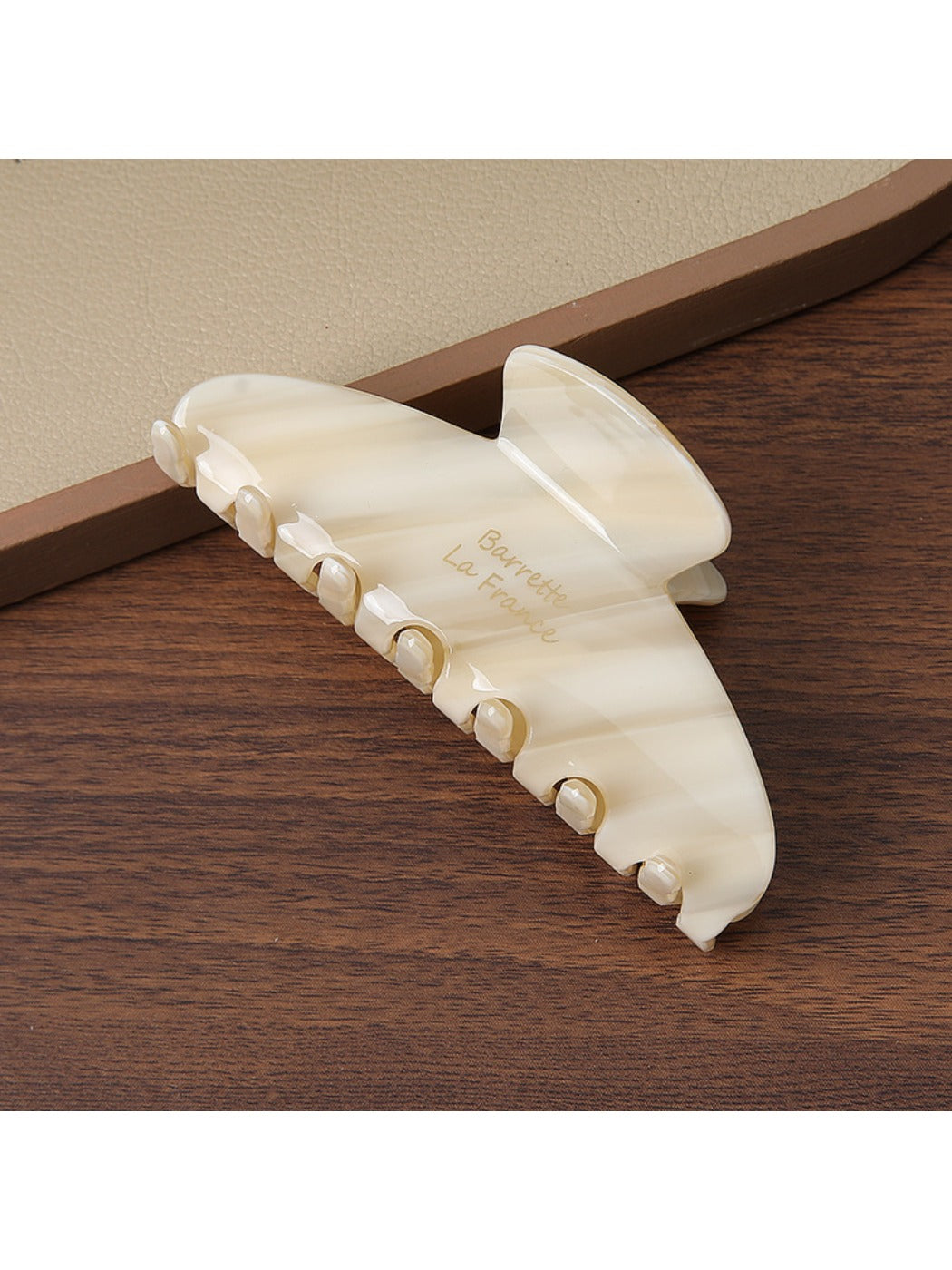 Beau - Large Fashion Hair Claw Clip