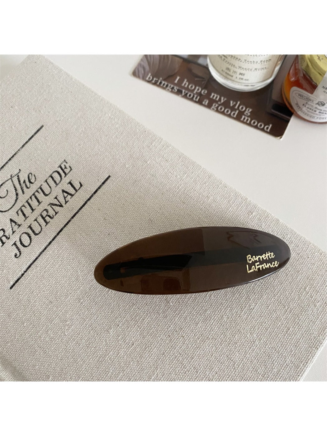 Beau - Brown Oval Hair Clip